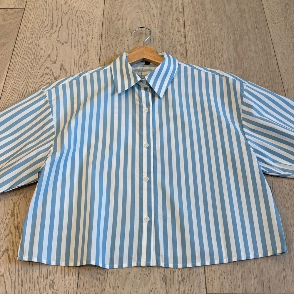 Express Stretch Cotton Poplin Stripped Short Sleeve Cropped Button Down Shirt - Picture 13 of 13